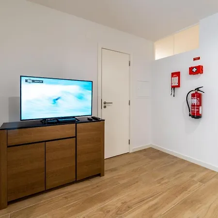 T2 Paulo's Apartman Nazaré