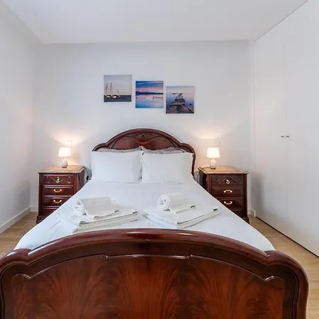 T2 Paulo's Apartman Nazaré